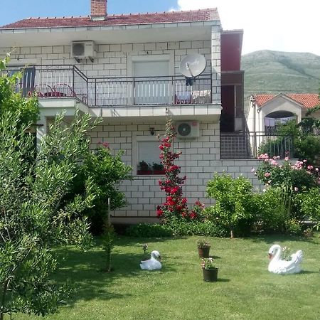 Apartmani Bridge Требине Екстериор снимка