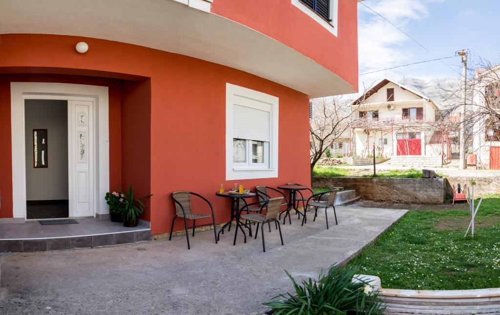 Apartmani Bridge Требине Екстериор снимка